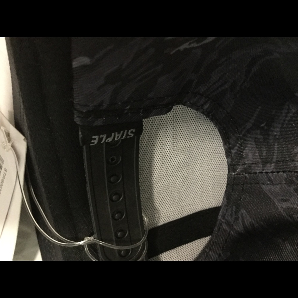 Staple - Picture 2 of 4